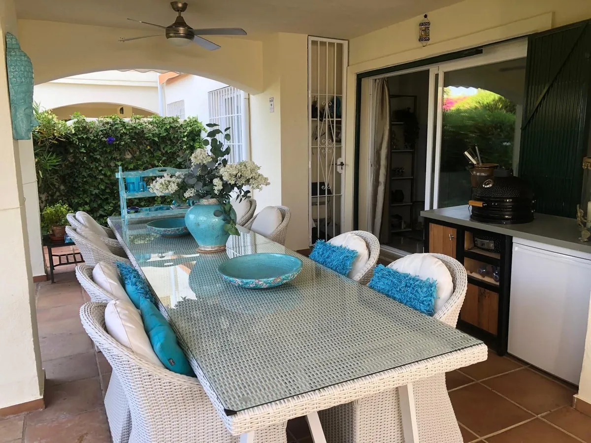 aa0fe5b3-d13c-4afc-a99c-8b33fe2e2170