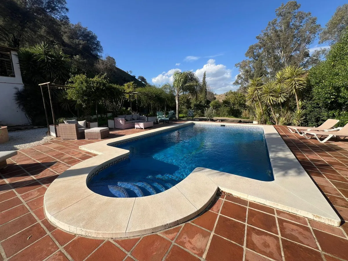 92ac0277-d948-4c9c-b624-919eebfd8f01