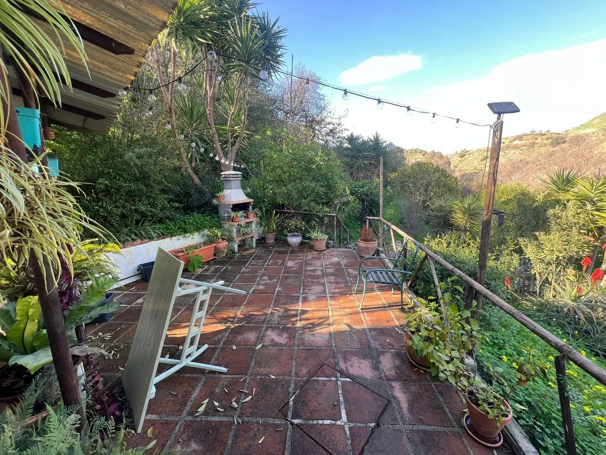 c4d4ce5a-c597-40eb-b424-a56e7153aa74