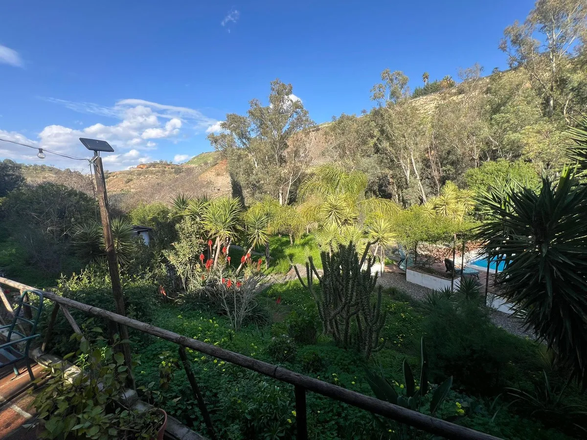 e48b8946-b16b-4e54-932e-fe9ce4a946e8