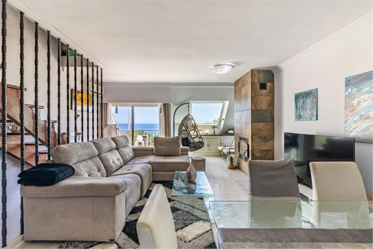 9acb45e1-5f19-4d23-b381-93e0987863f3