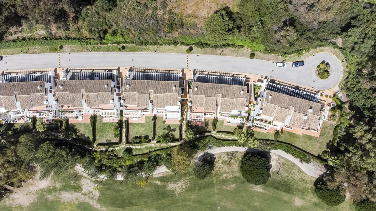 0a071db8-9798-44b8-b863-b107085e49ab