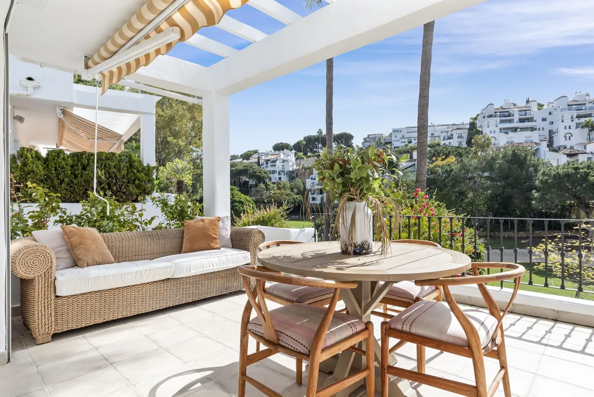 2e42b504-29d5-45e5-964f-06ff2e63c372