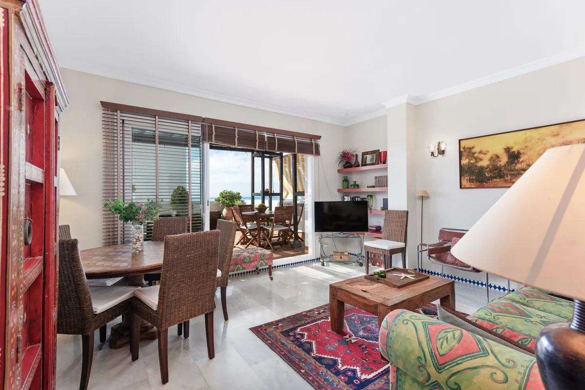 dc2d6cf1-4cfc-4ffd-b538-2e572c60a9aa