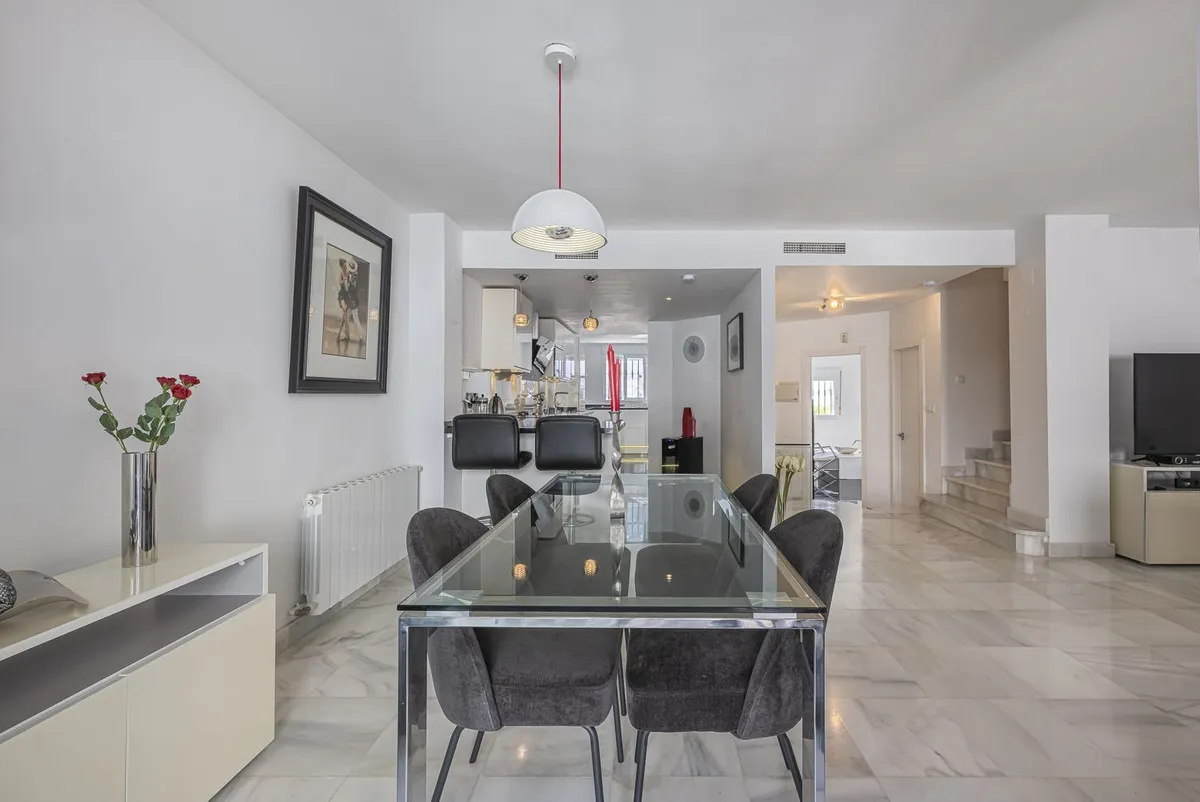 48bd7e4d-5de3-48d8-bfa3-7627f7490d90