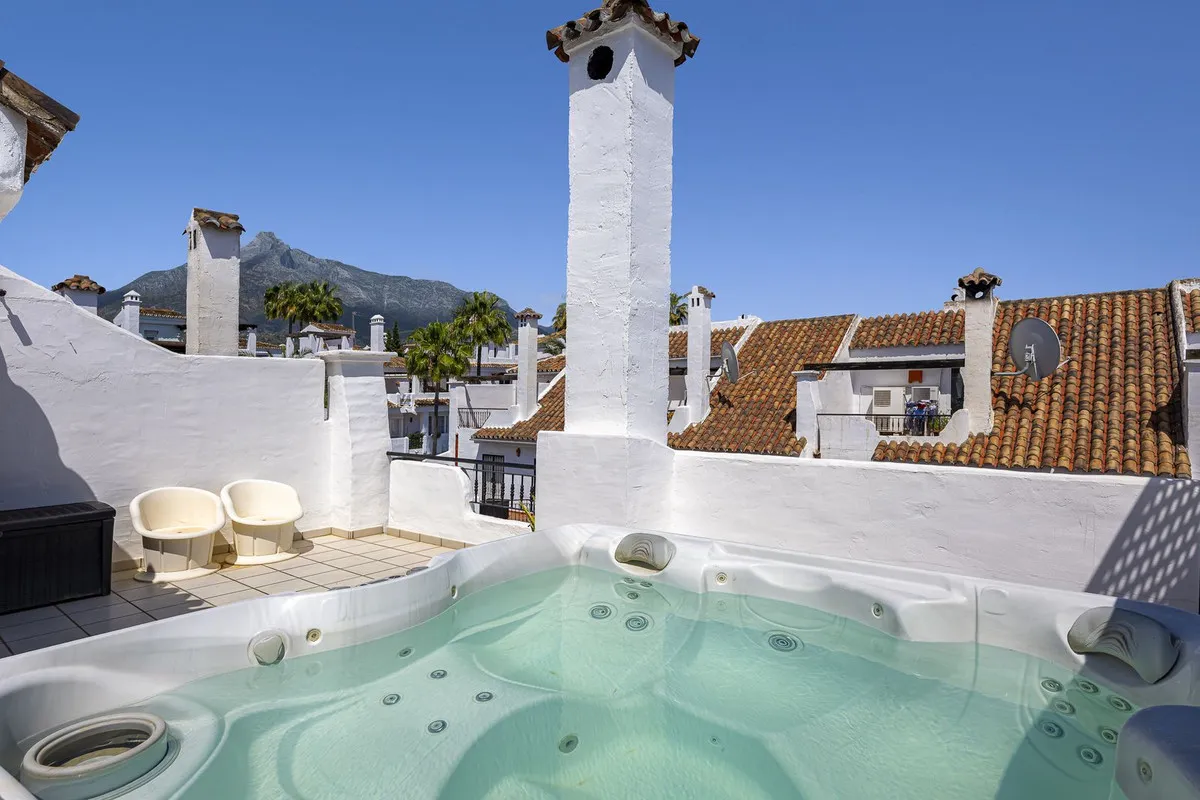 4c22e8c3-9a4f-4a4b-a2b8-759b1f969714