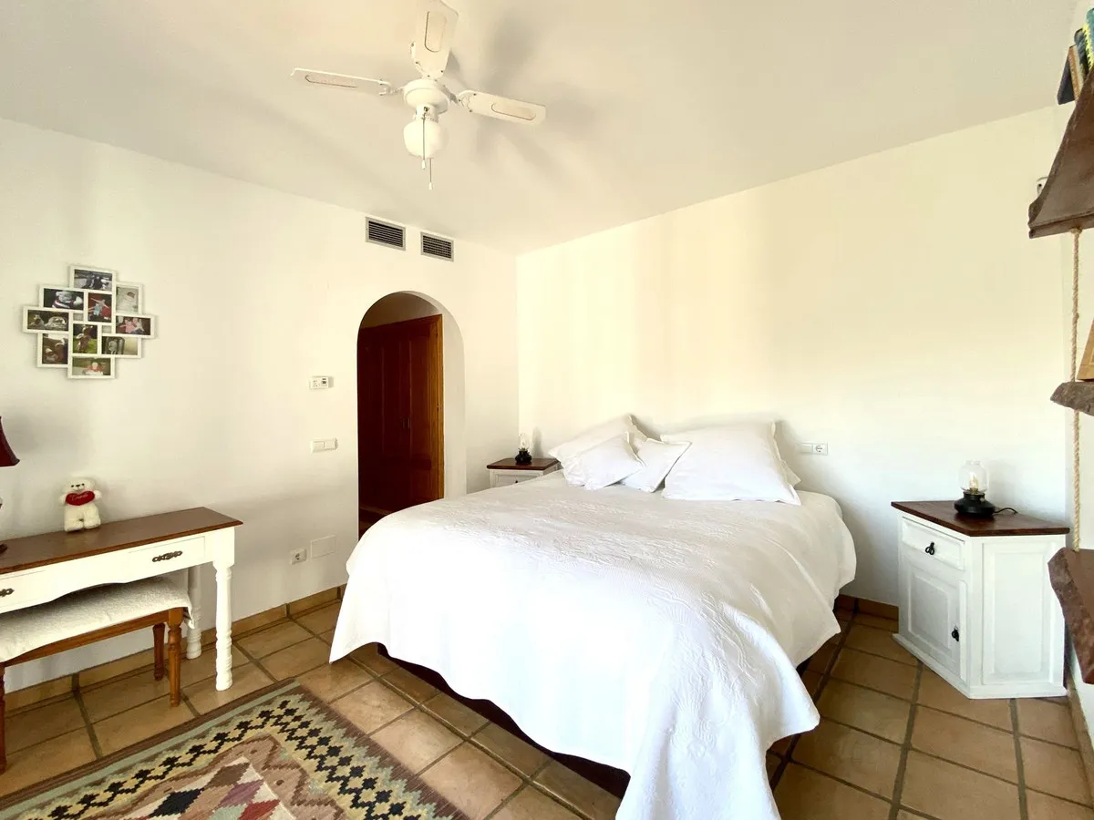 14ad2321-b7f6-40ce-b5bf-469c8e18afc4