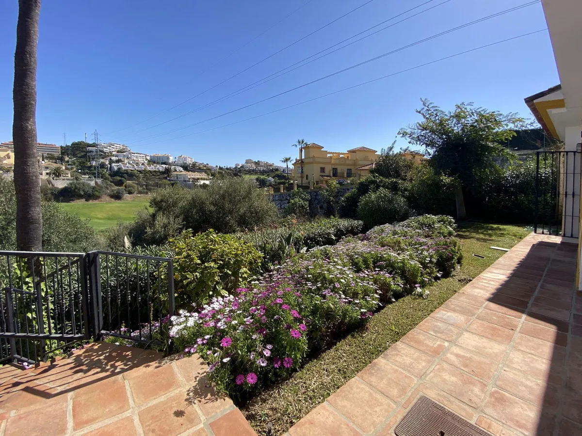 5a2ddeed-13da-4268-a2a3-c4f9a2c3a20c