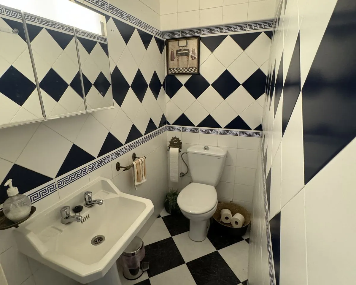 1c607b5e-abba-494b-8507-7ed2fd8ee326