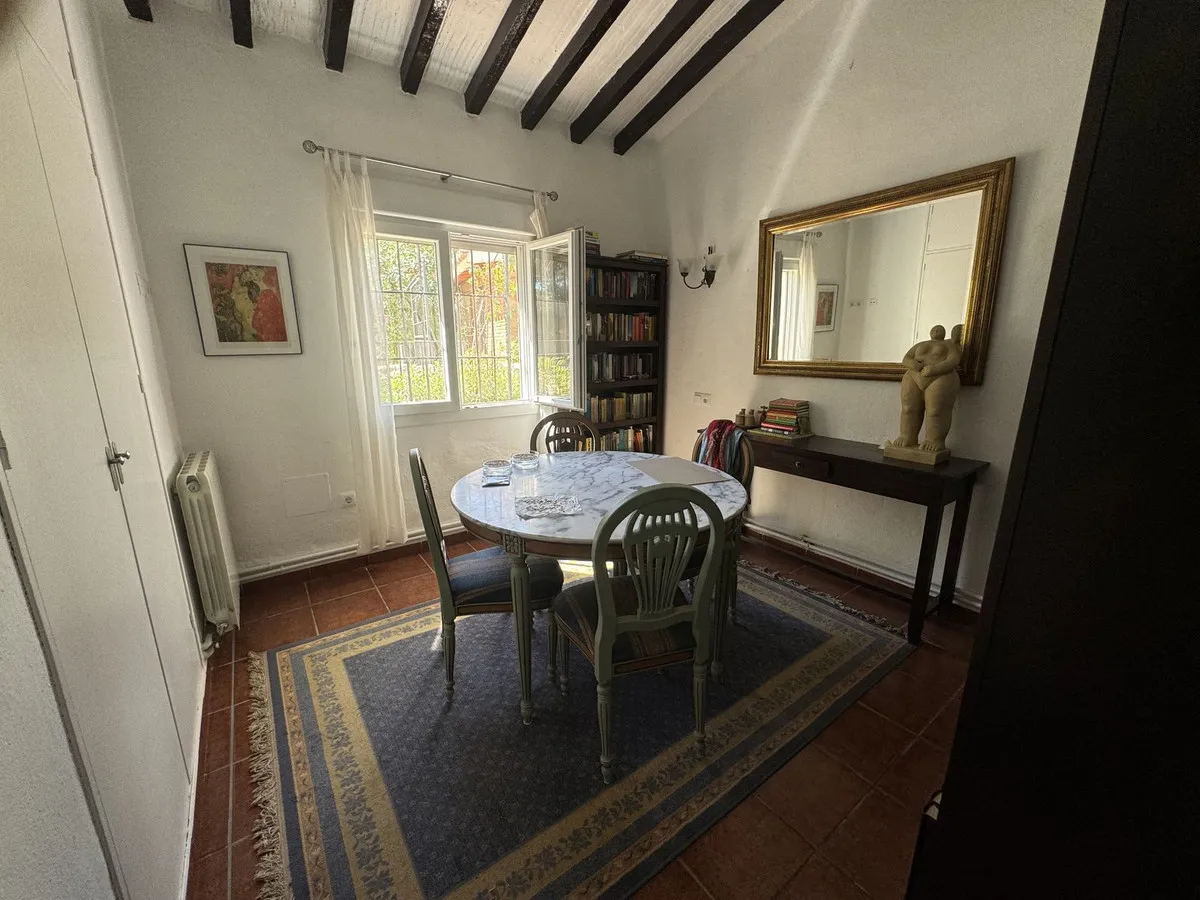 afea5b9f-4d17-40a6-b865-f3ef171b3777