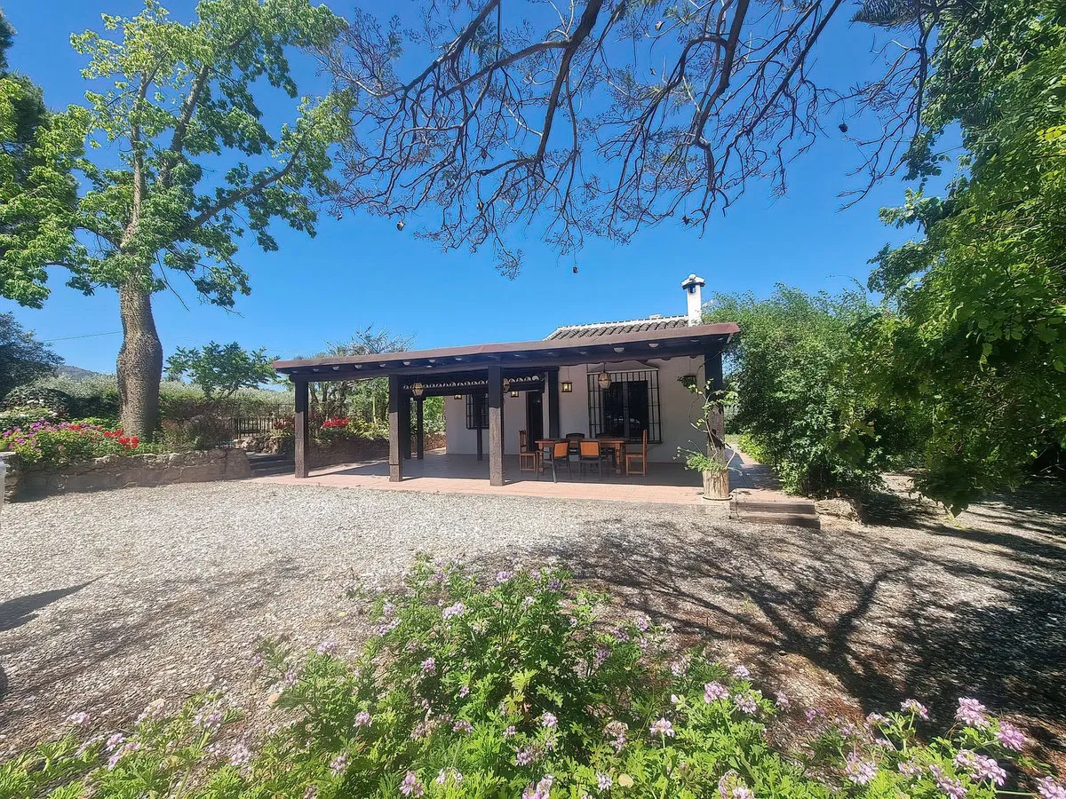 03df2103-f7ab-4043-a5b9-fdb3935b8dff