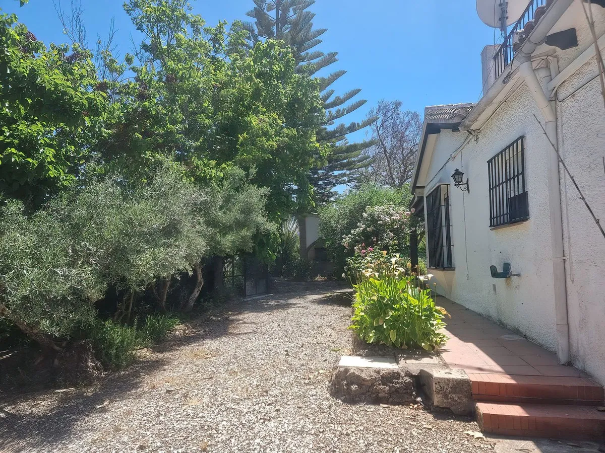 7b52351d-658f-4135-a878-085b9fdff7eb