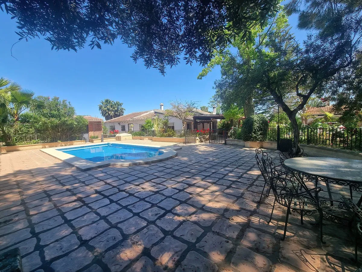 fa4f7221-e2b3-4fc8-ad9c-bc922b286bc4