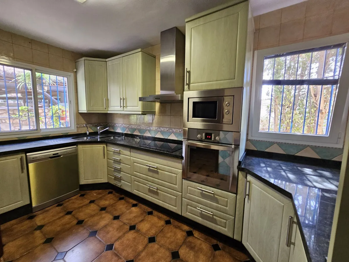 5e9acbdd-4fc9-4122-b866-4e831b3f7781