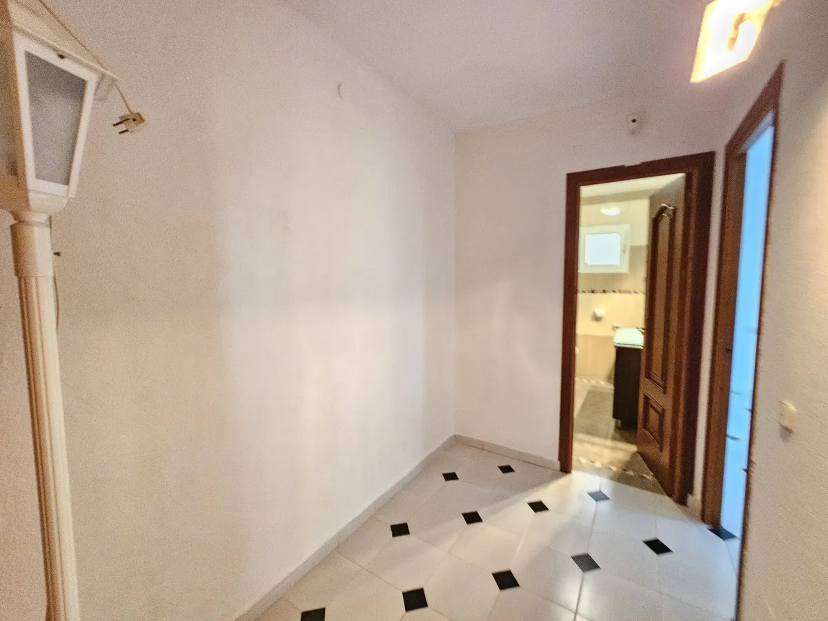 8048eb9f-a384-4994-a253-44889d4d09fd