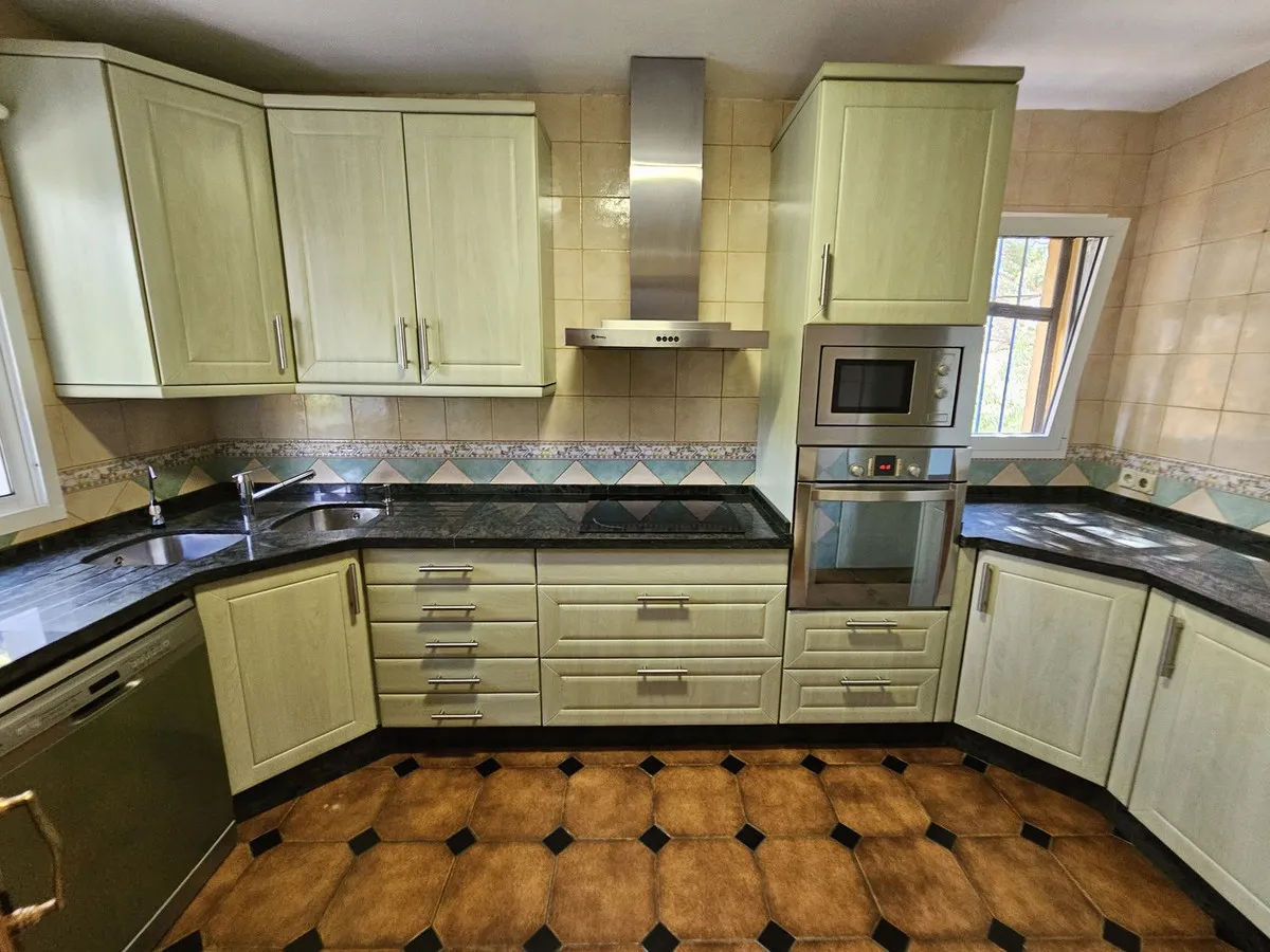 80768f0f-244f-4f61-9d0b-378b39a4135e