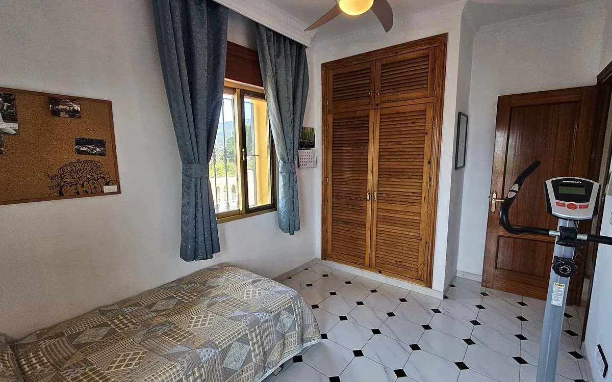 13cedf30-bfbc-499d-b3d9-0591438d2e57