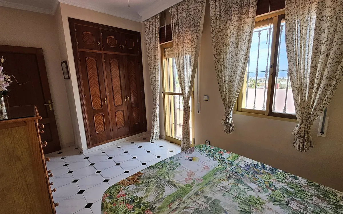 4a9d6786-1dbc-442d-a849-524d56dae75f