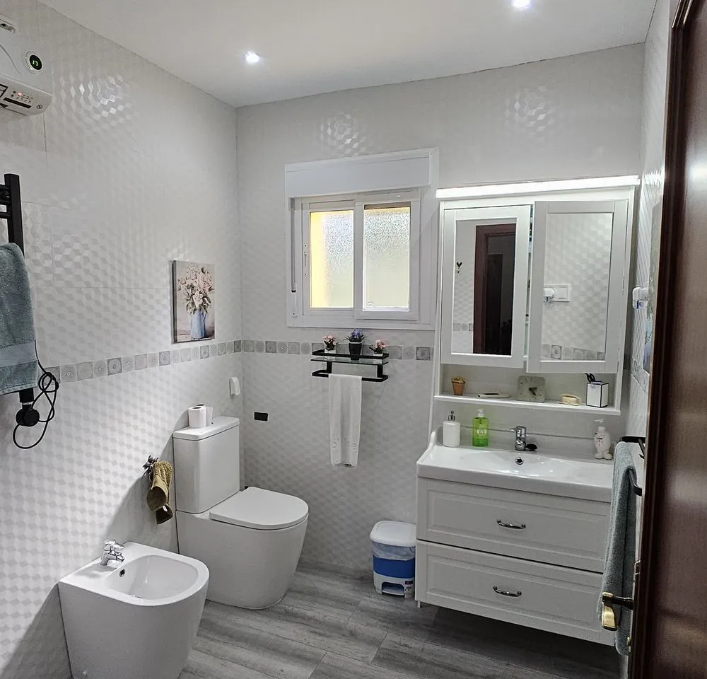 bbacad9b-2bc1-462d-9e6b-115185e908d6