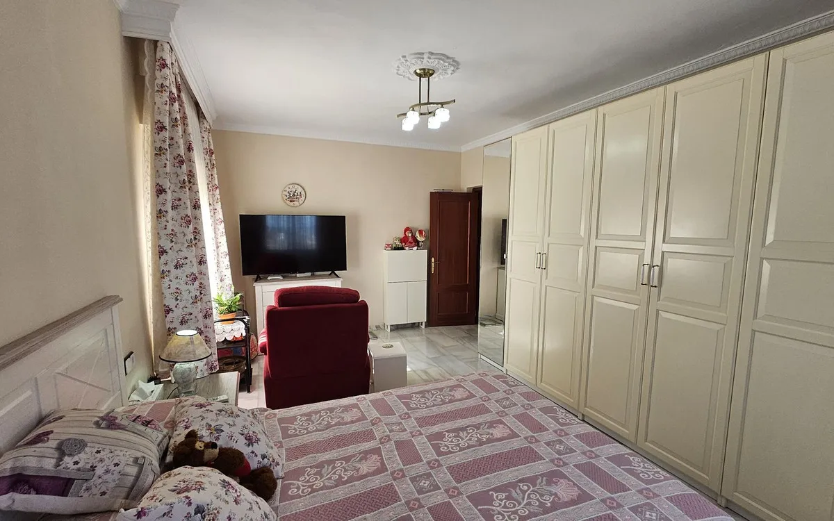 c09e56a4-ad53-4fec-a0d2-e1a2bfc18f22