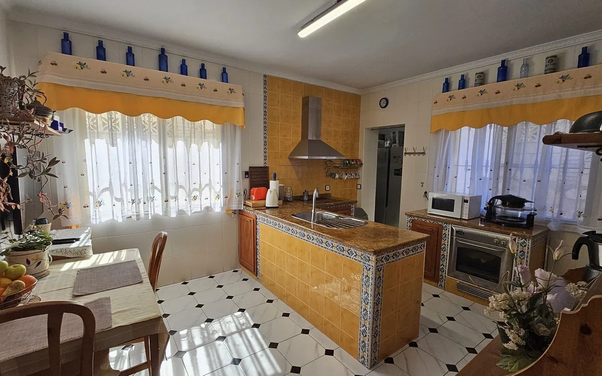 d8eef76d-f392-43cd-a09e-ae97de421602