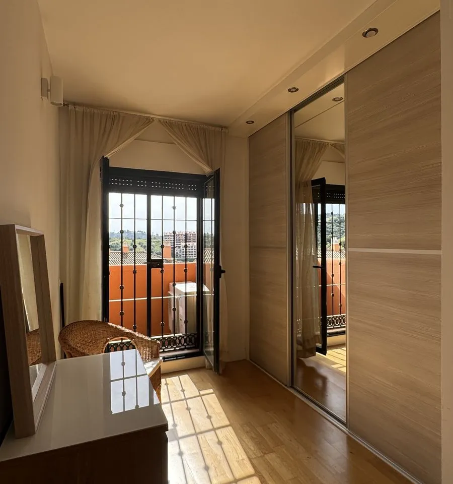 d4fd6629-f848-46c3-9c8e-633293f288f5