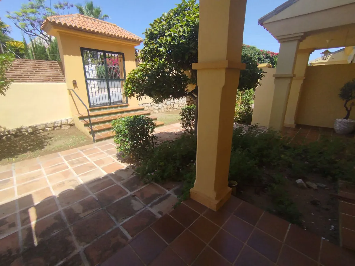 17404bc0-62b1-407c-b20a-65cf1375e0e3