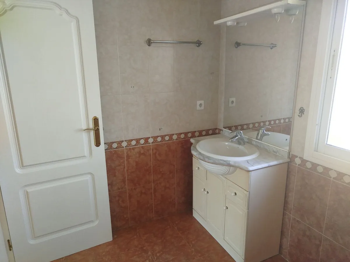 ae7240a1-dddb-444c-9240-425c117e0592