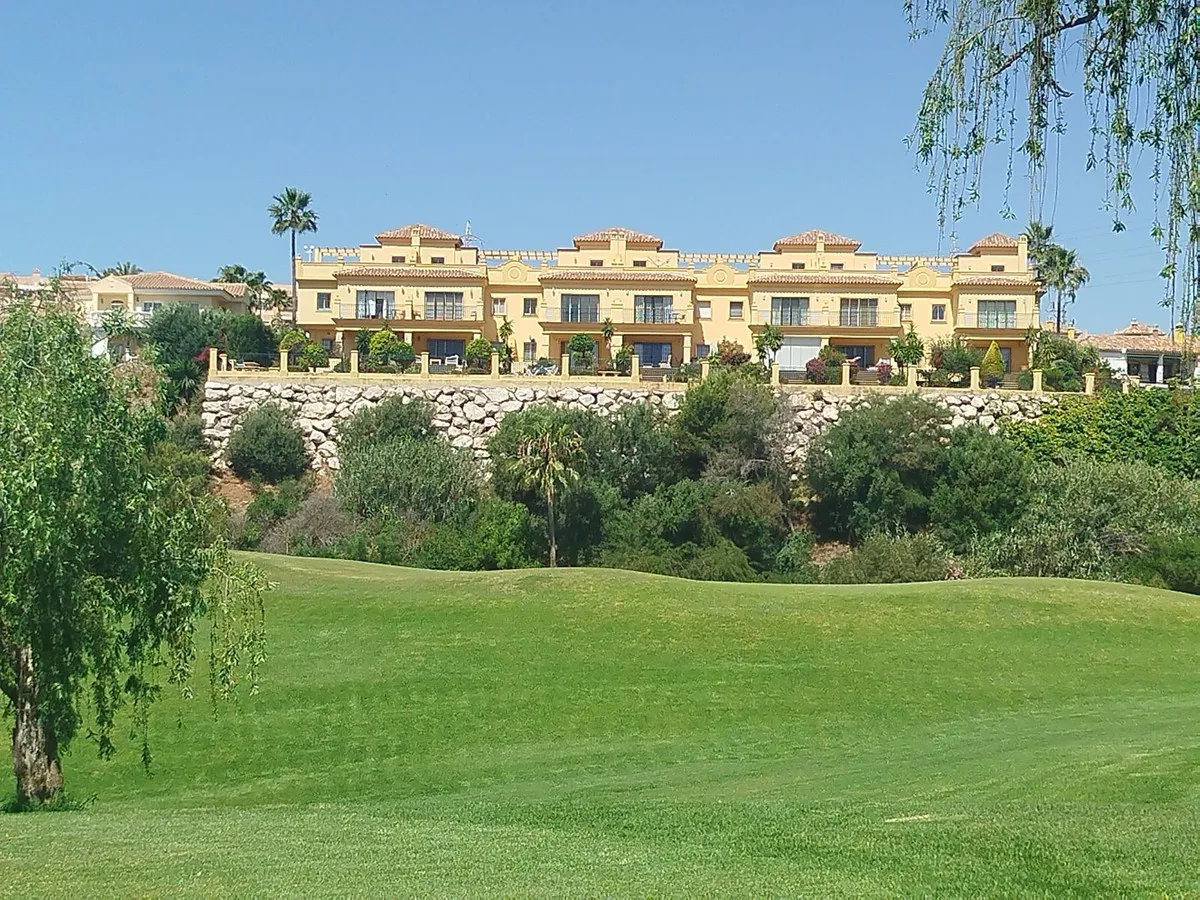 b200a670-2b5e-4781-9b82-d63316897435