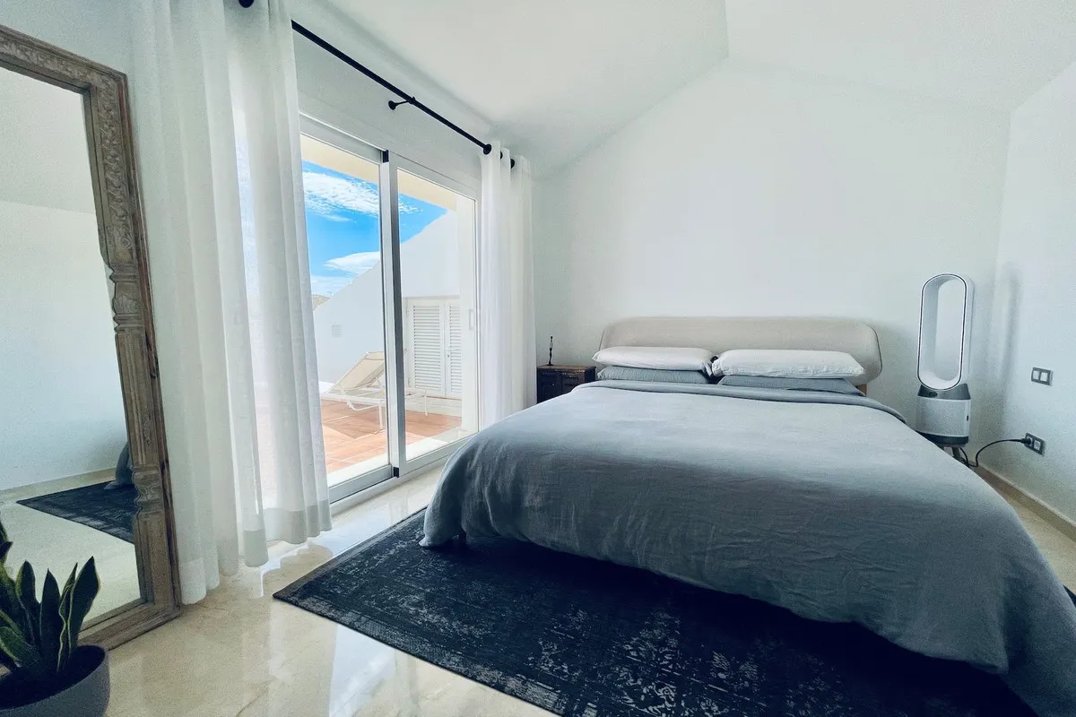 56ca5048-472e-4b3c-997a-0ded942d7551