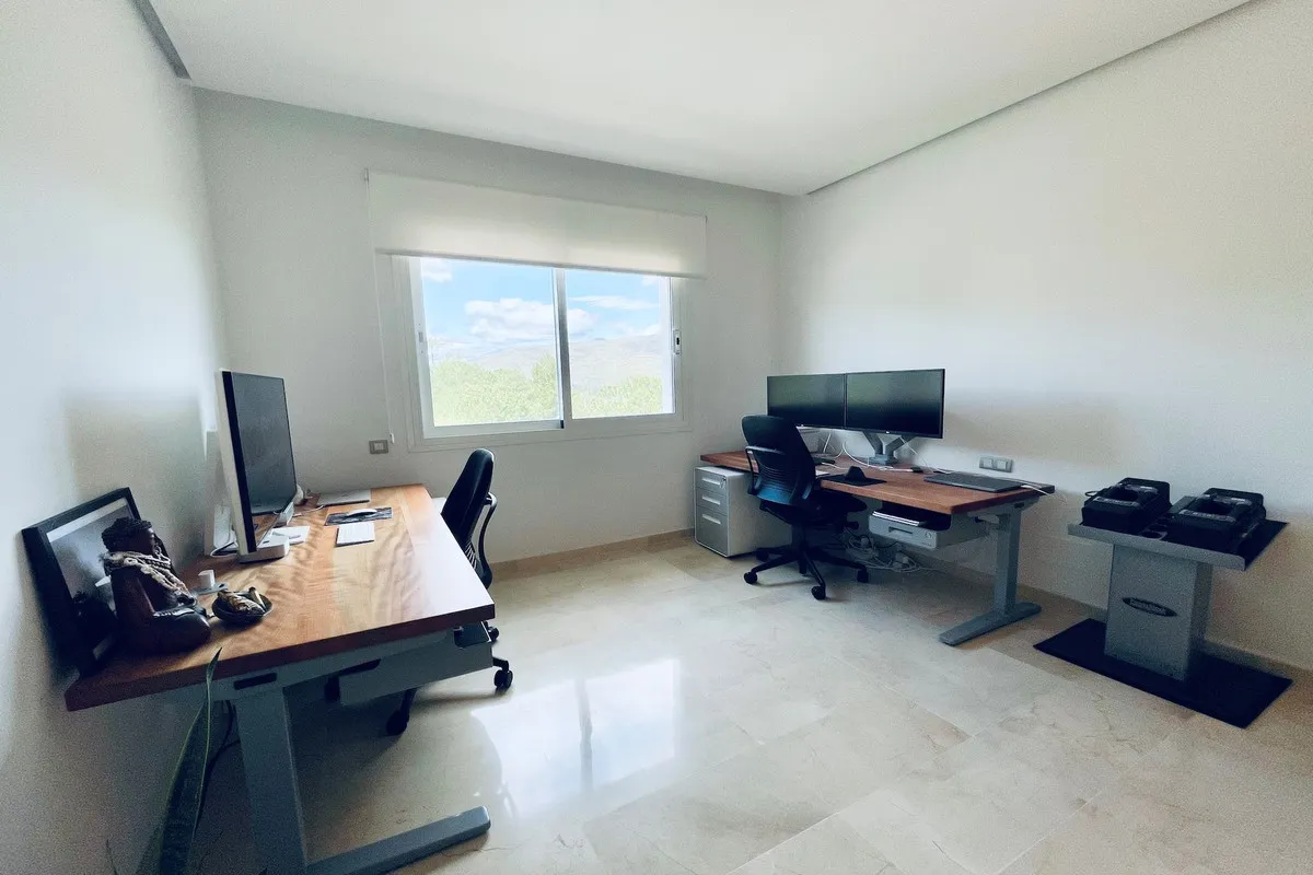 e1556711-1723-4bec-9e16-2b477446af9f