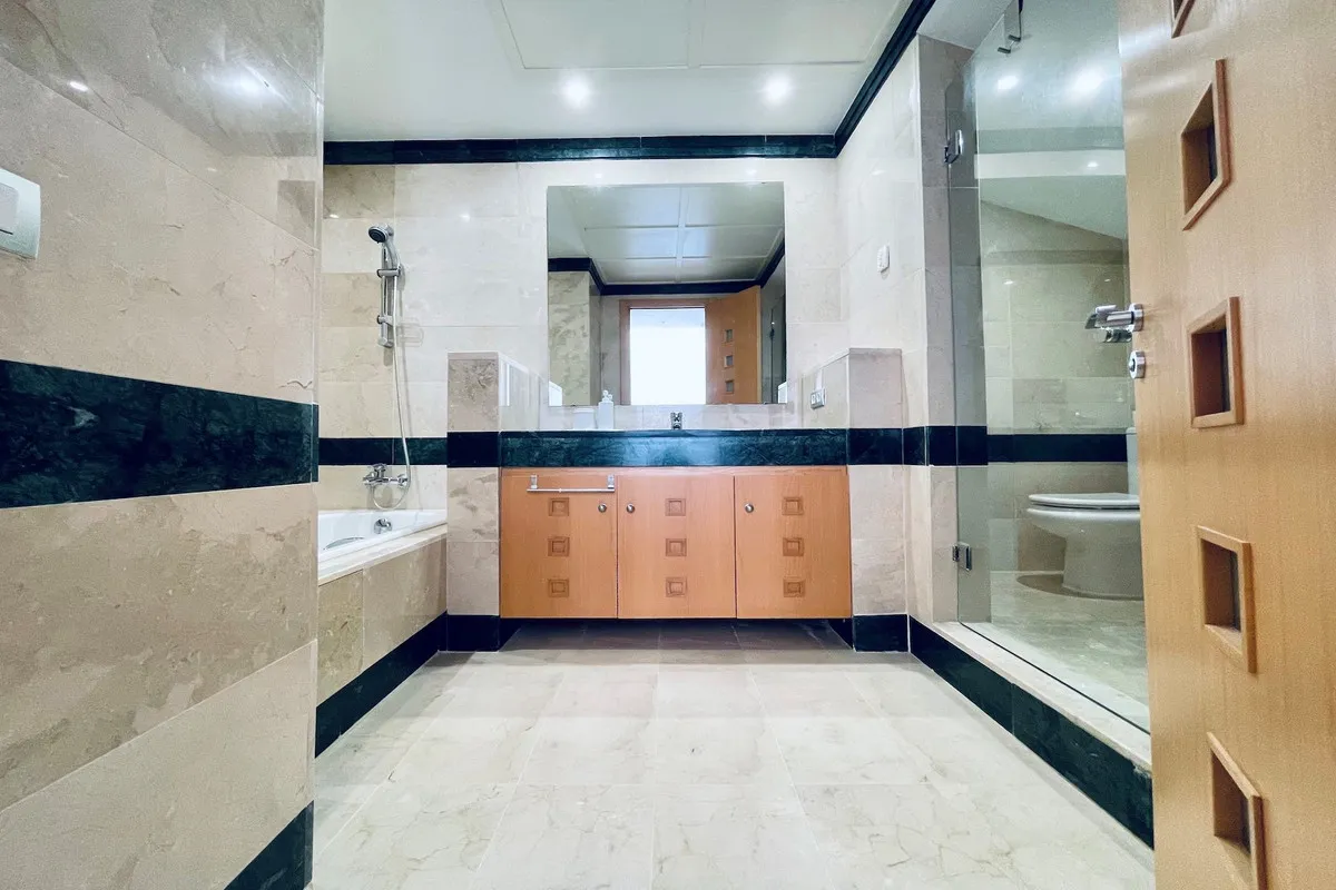 f5597691-32c0-4202-87bd-0541c73eb4d9