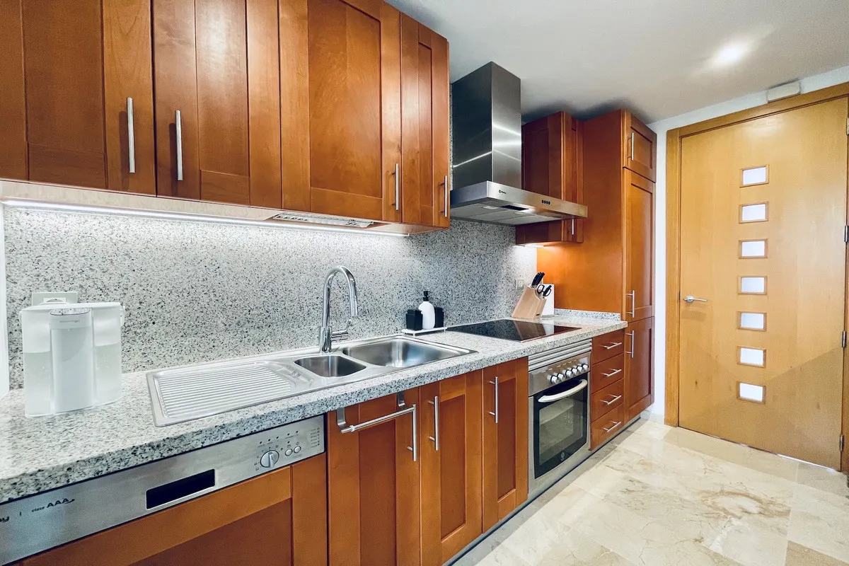 f9a3e4b7-8a62-4aa8-810e-3cad31ed999f