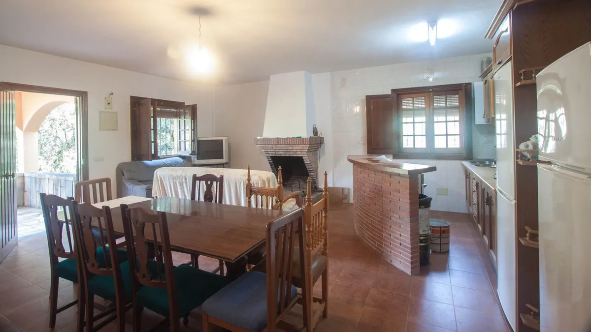 1979e549-062c-4968-892c-fe59c17c814b