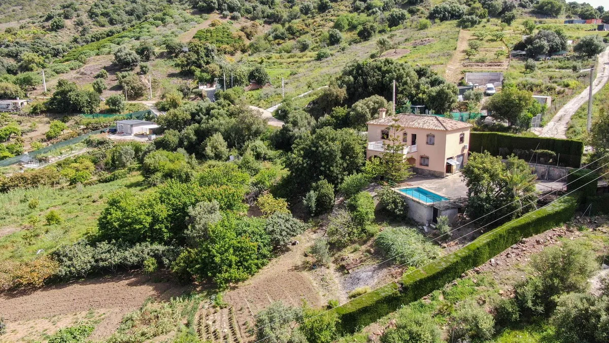 71a778fb-f7cd-4dc2-a5d9-74fb7a37ee8b