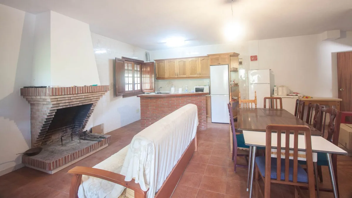 e14242ac-238d-4e26-ad85-b5ce7b93aec6