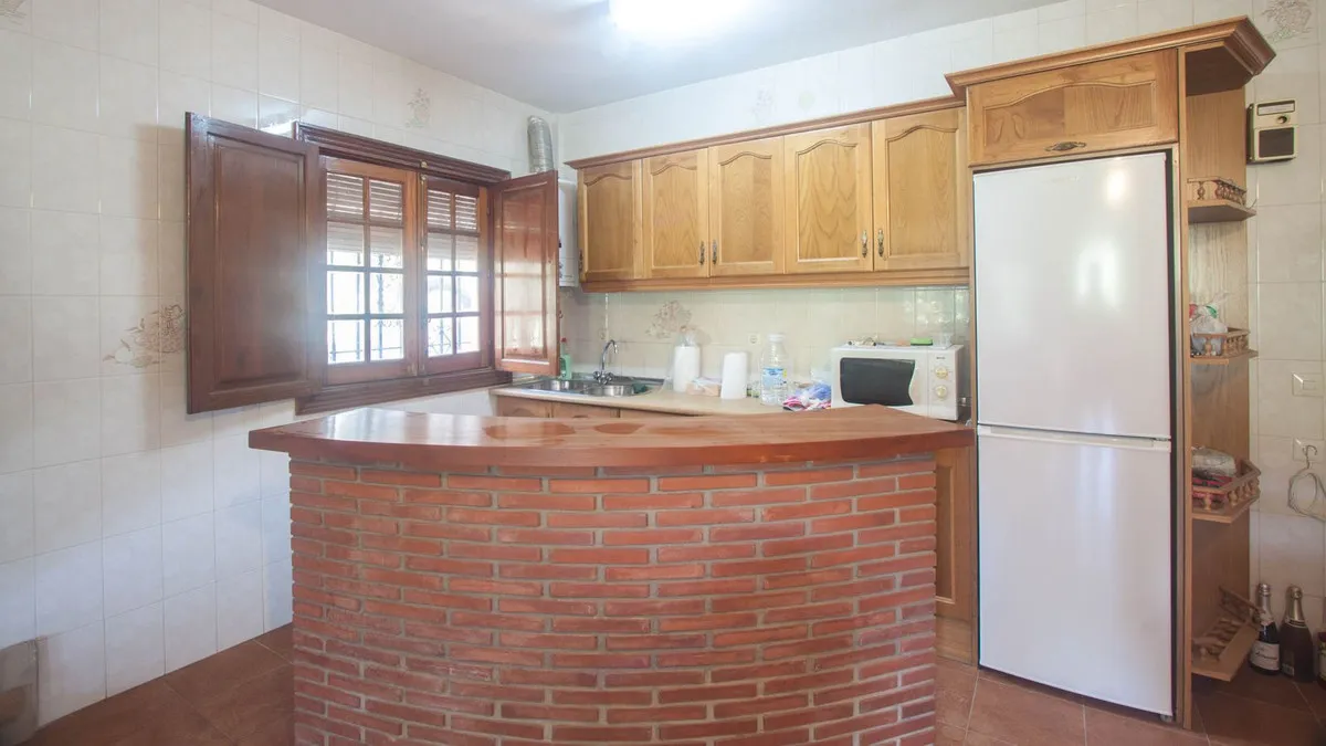 fb8cf558-b315-4f29-bacf-d8278ba14588