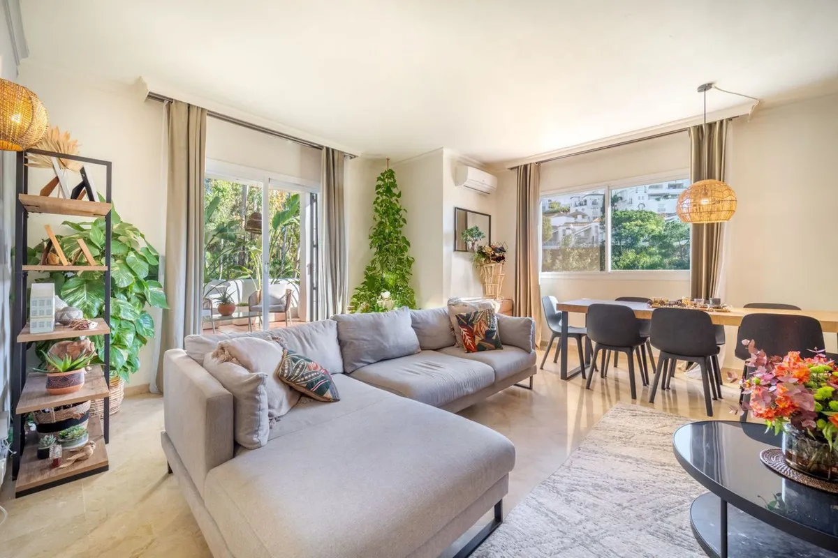 63020548-099d-4849-a621-622a2ae12fa0