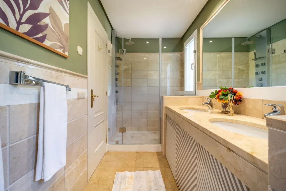 acb7e2bd-d522-44de-9349-c4d0575102f5