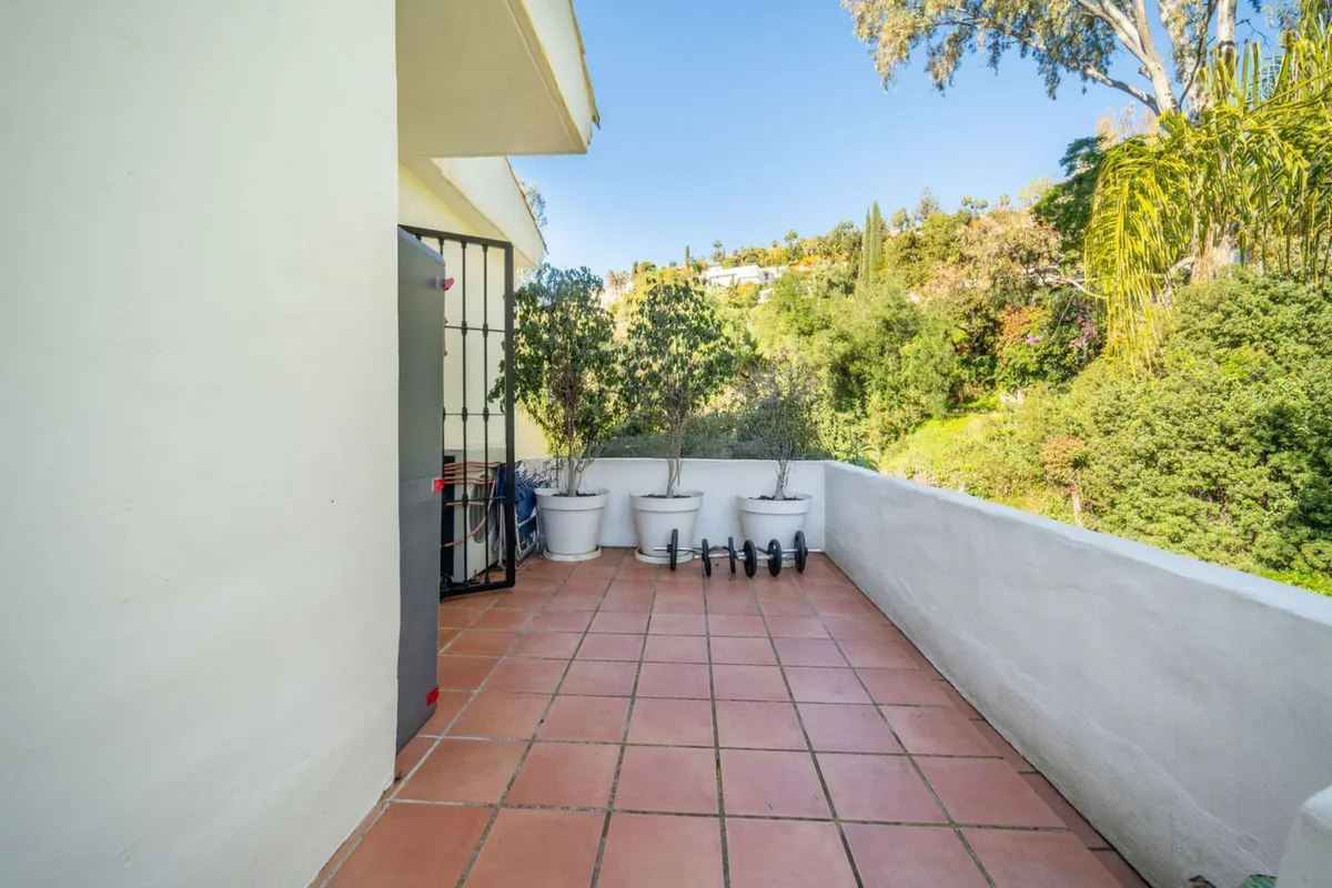 ad57c696-8366-4127-a941-323de20bf42e