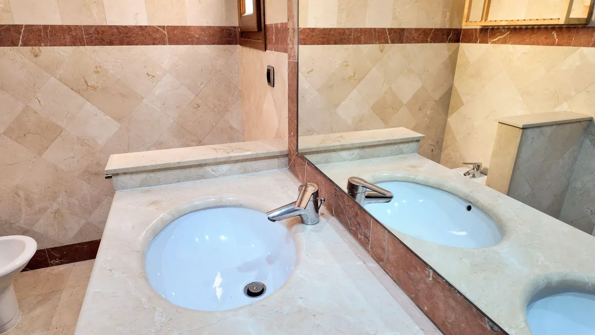 0f5fa207-ec0e-402d-9d1d-efc86357b47b