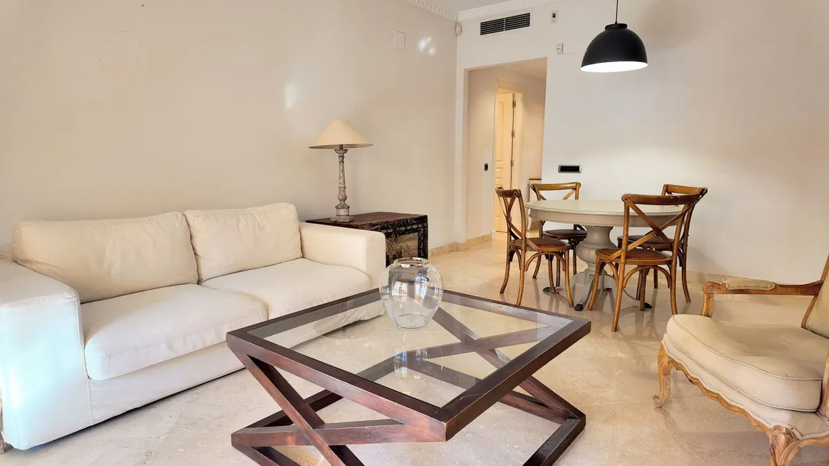 3fd38073-f3a1-4e3d-9161-1c8d85c75045