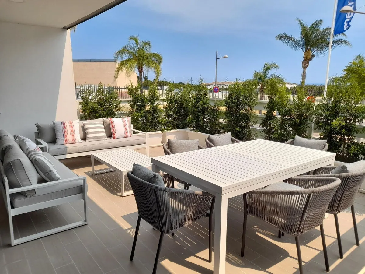 6fff5b75-0821-4d41-abe1-aa59bc077c2f