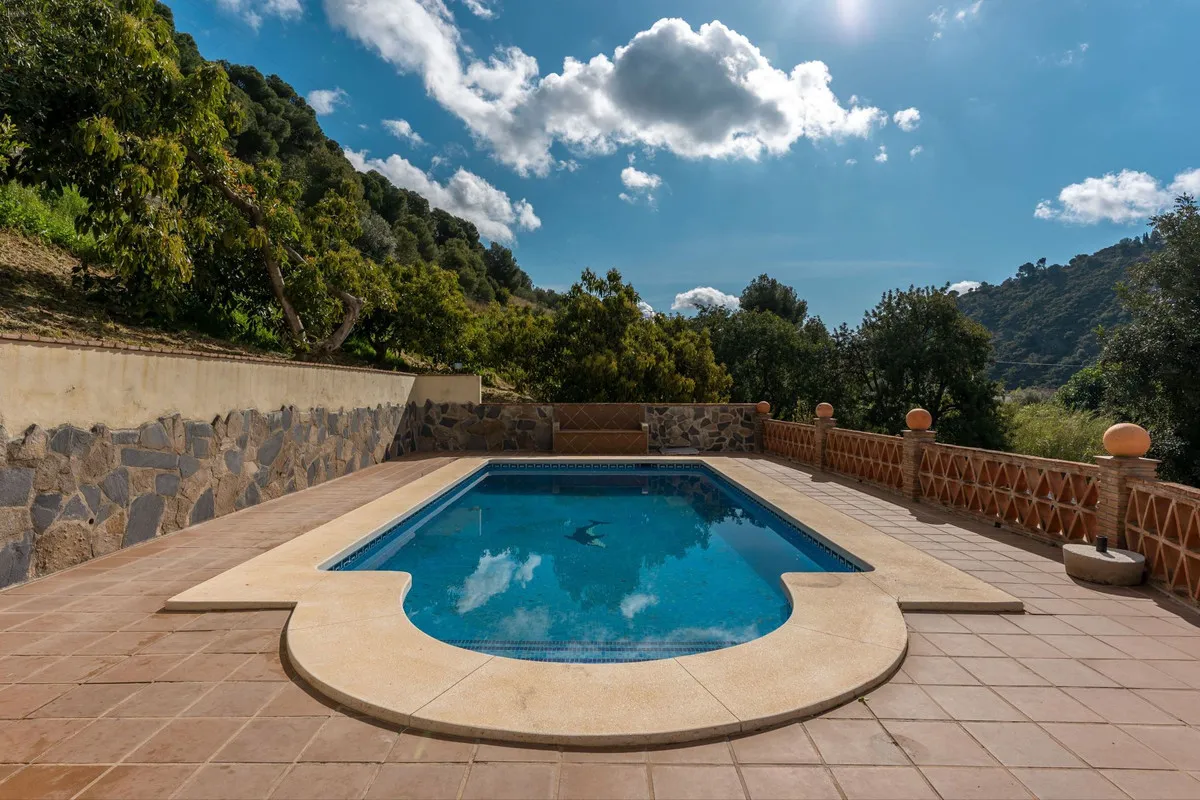 4526e4ac-c407-406f-8cbb-3e869542e515