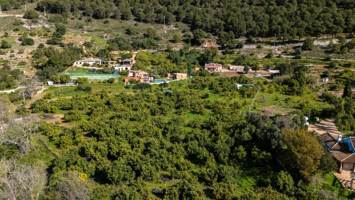 efac4858-6baa-40fd-acb5-4009d58135fe