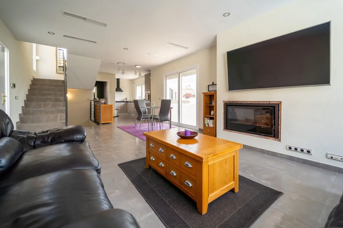 07185018-0e03-4151-994f-e0dacb30bcc2