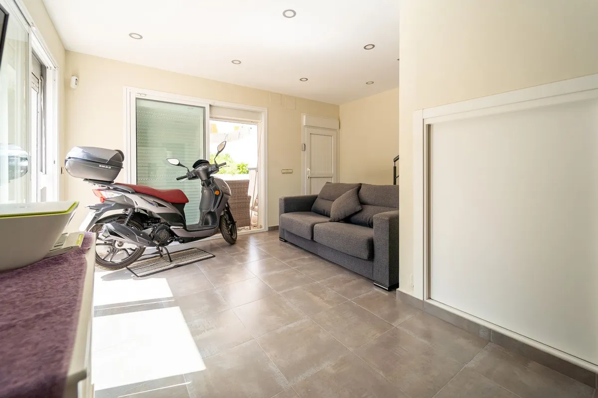 1166203c-1502-4400-8d98-a5eb7f12e80c