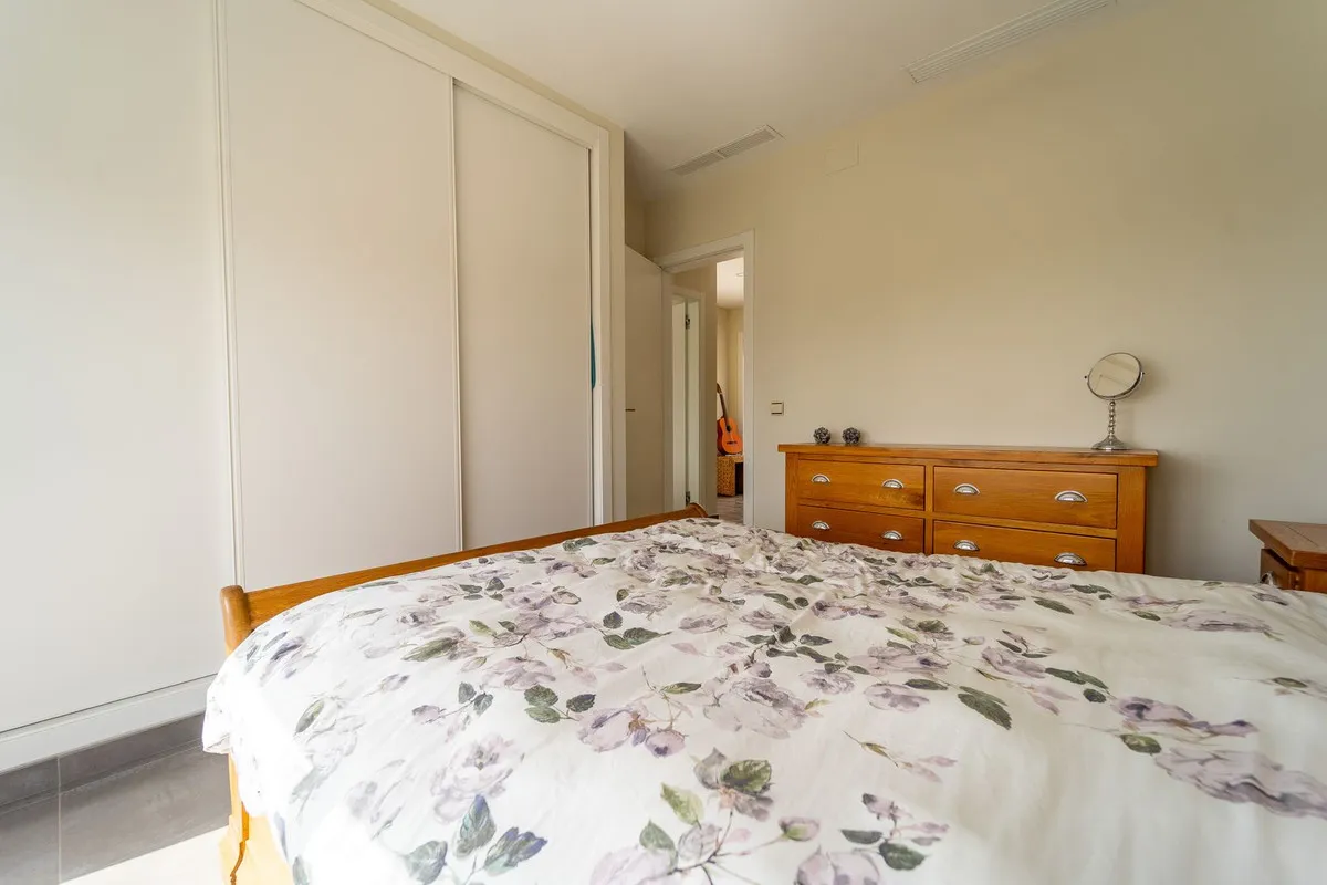 26dea850-89be-4418-ae9e-ff294aec0885