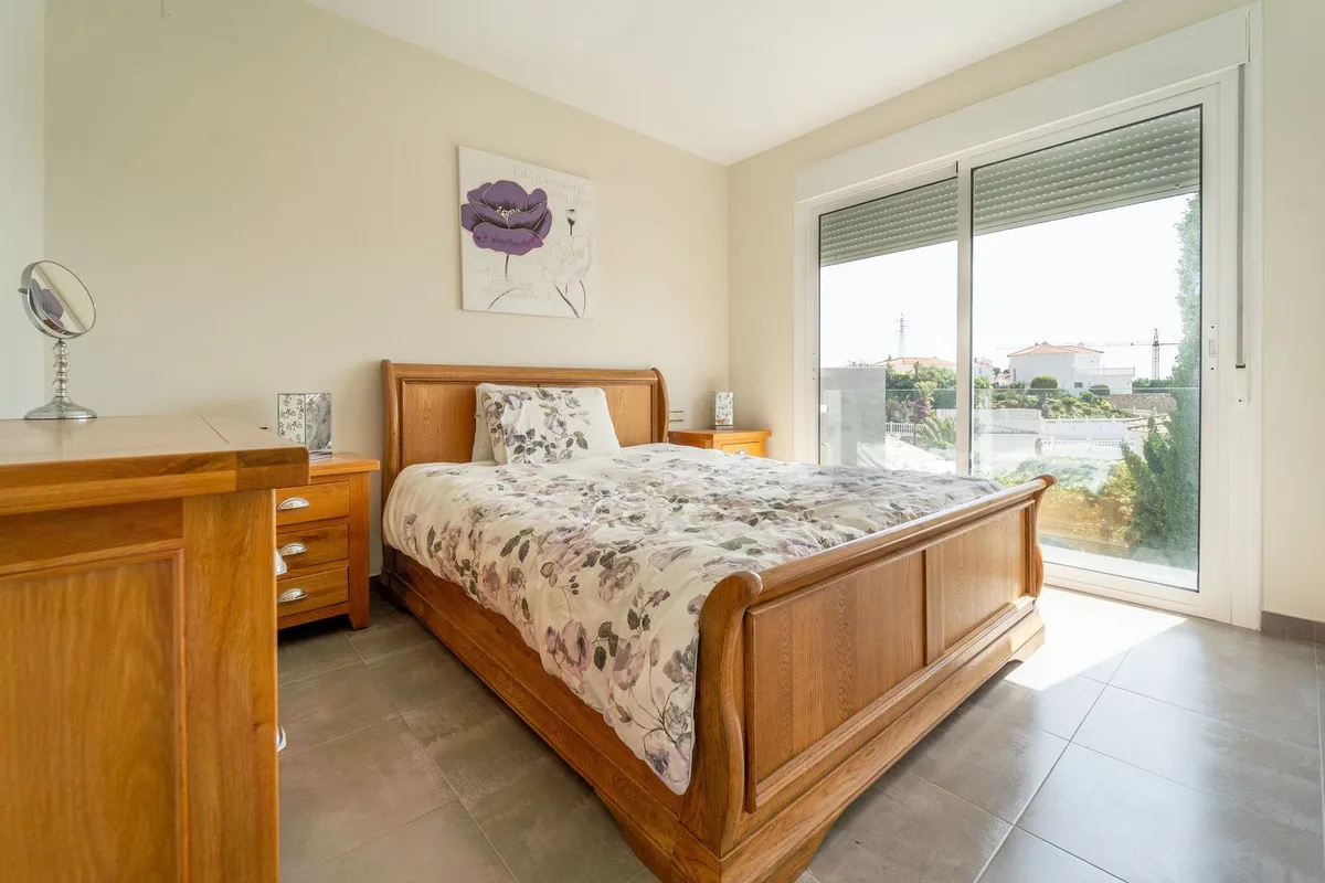 39e04655-b254-4d70-857c-32b211628754