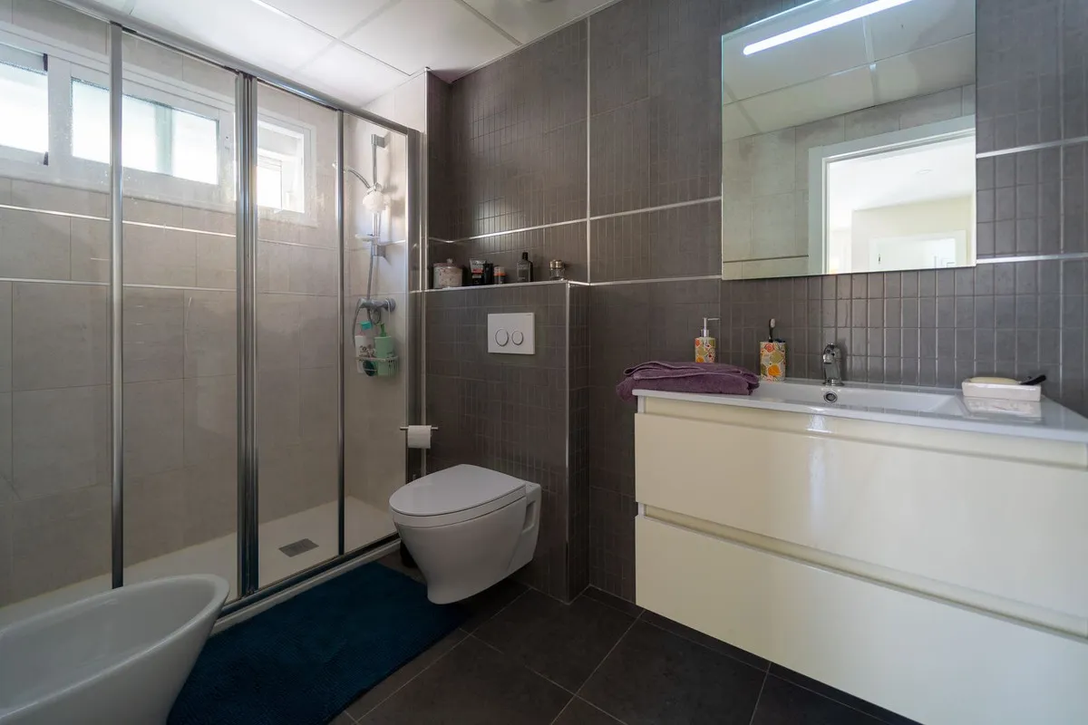 6c5eea78-68ce-4767-a144-af8994eb48b3